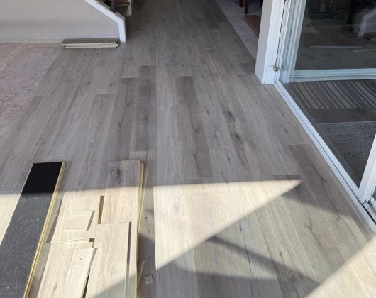 Jet Damage Solutions Drywall Repair, Roof Repair, Flooring, Trim & Molding, Tile & Grout, Caulking & Painting and Cabinetry Installation in Kirkland